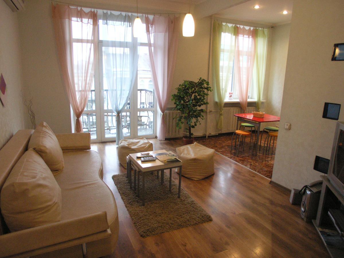 Kievrent Apartment Lva Tolstogo Sq. #2 Екстериор снимка