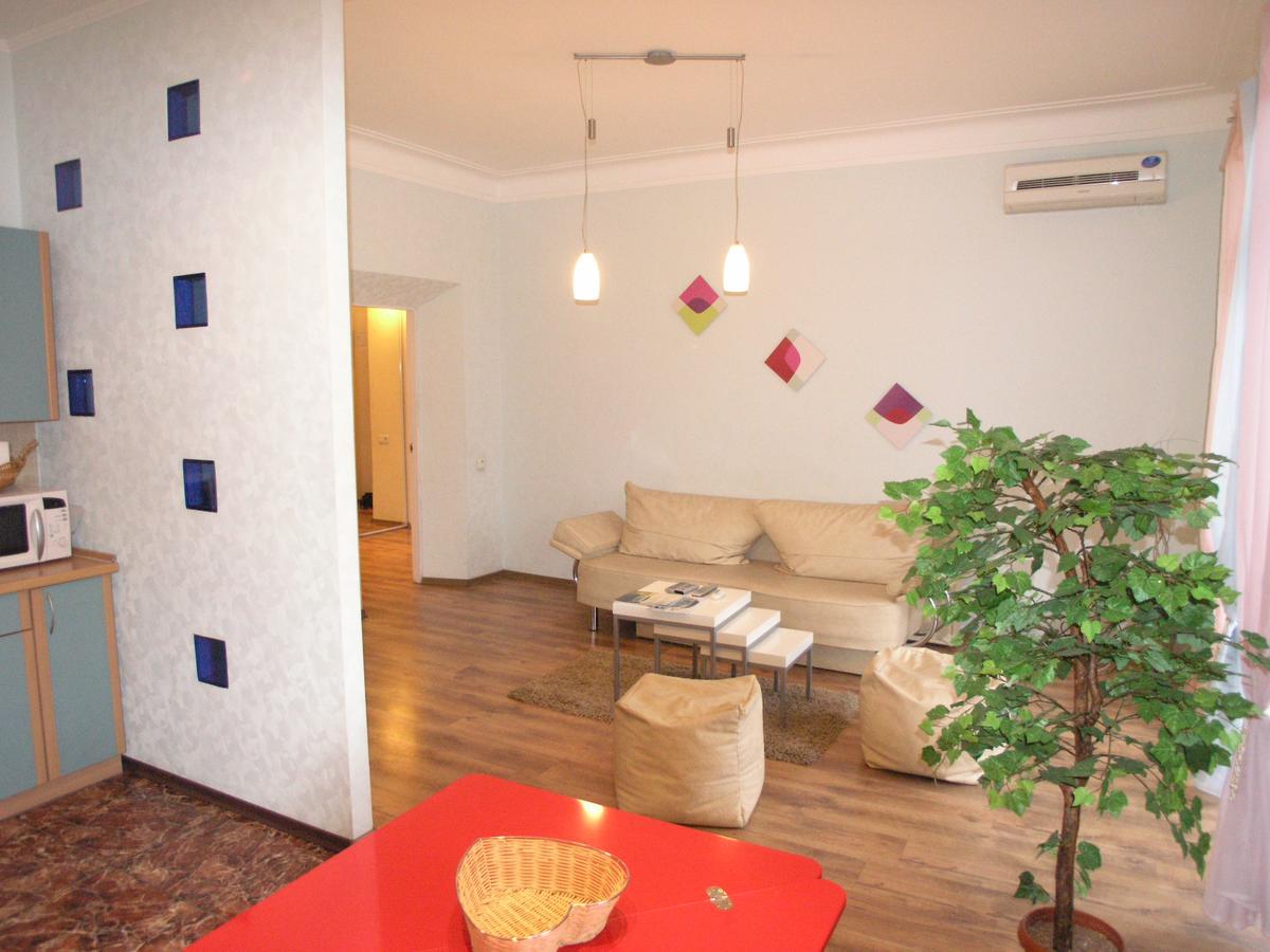 Kievrent Apartment Lva Tolstogo Sq. #2 Екстериор снимка